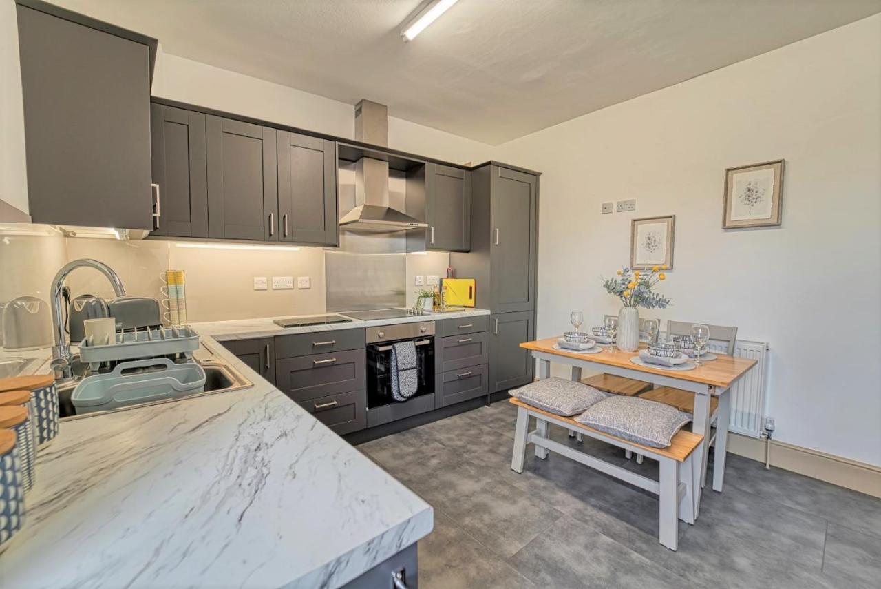 Host & Stay - Upper Tything Apartment ウスター エクステリア 写真